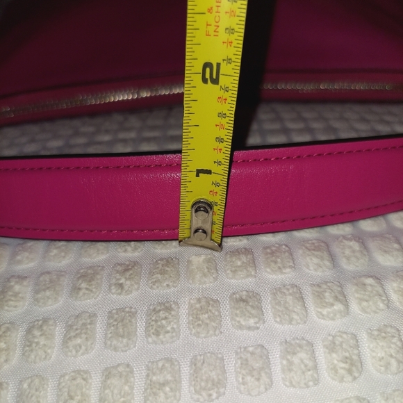 Coach 37018 Chelsea Crossbody in Smooth Calf Leather Dahlia - Picture 14 of 16